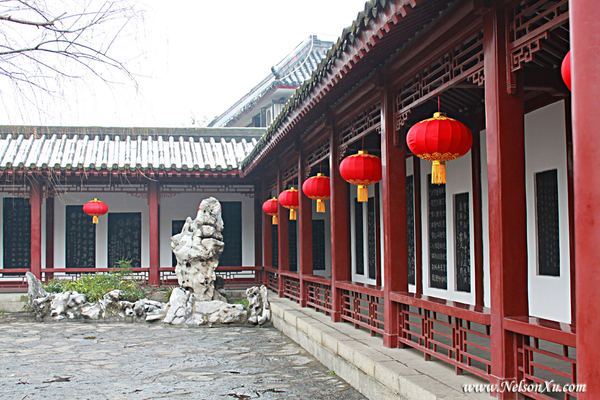 武汉 · 749